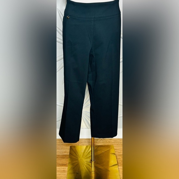 👀LC by Laura Cruz NWT SZ 16 black crop pull on pants, stretchy, waist 39”-44” - Picture 1 of 4